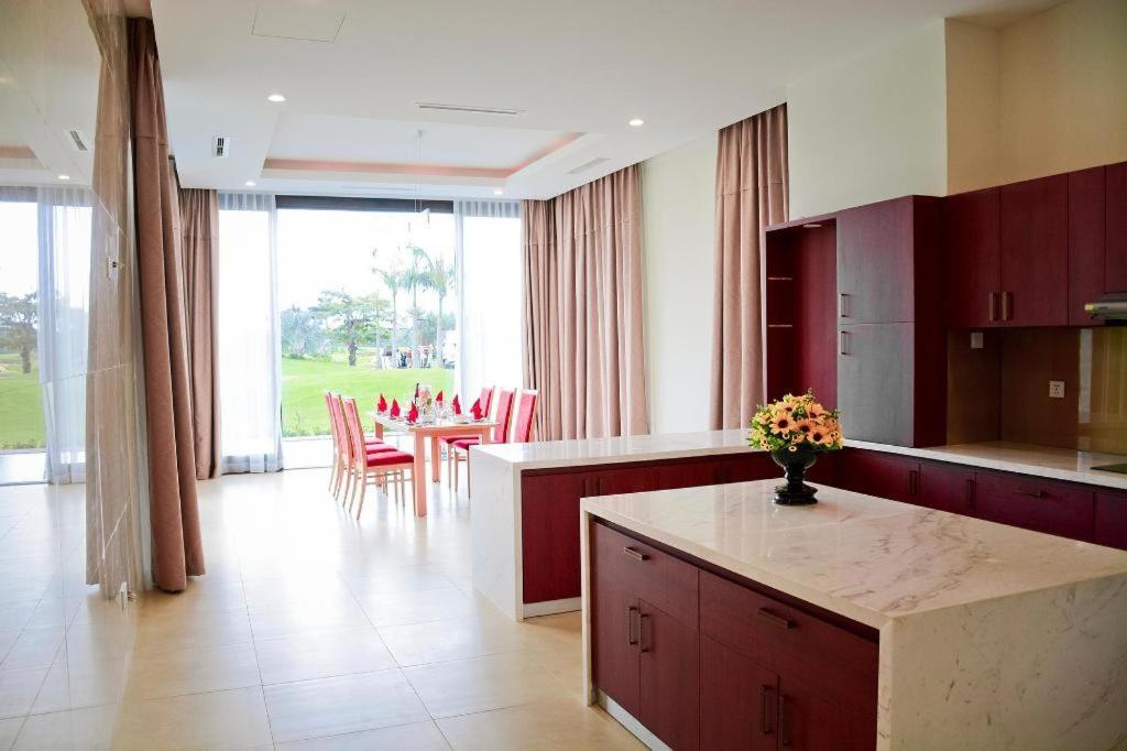 Diamond Bay Golf And Villas Nha Trang Exteriör bild