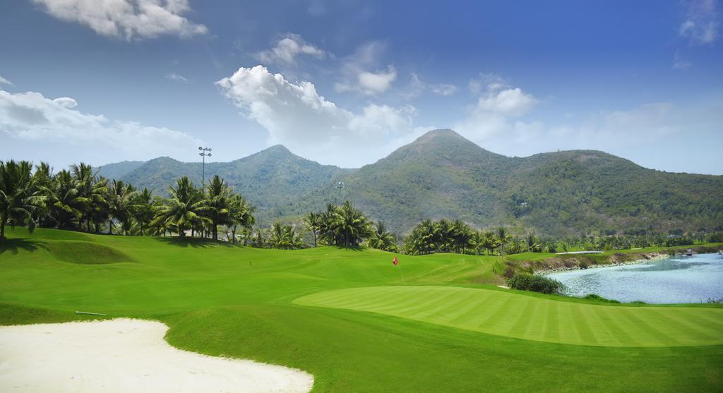 Diamond Bay Golf And Villas Nha Trang Exteriör bild