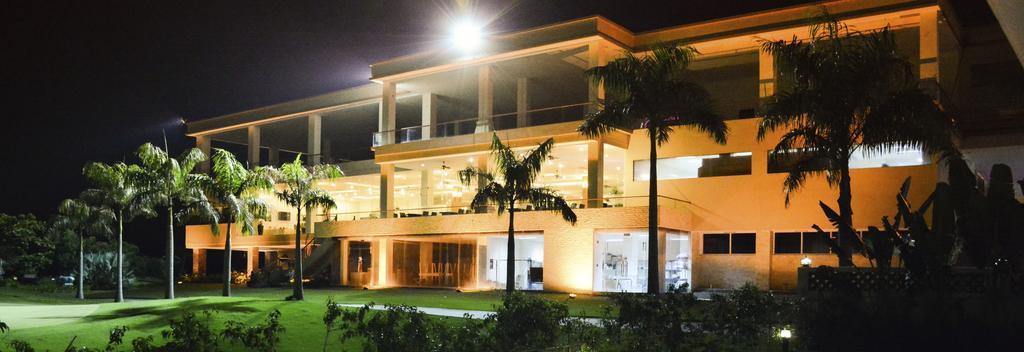 Diamond Bay Golf And Villas Nha Trang Exteriör bild
